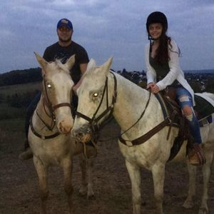 Meet your Posher, Danielle